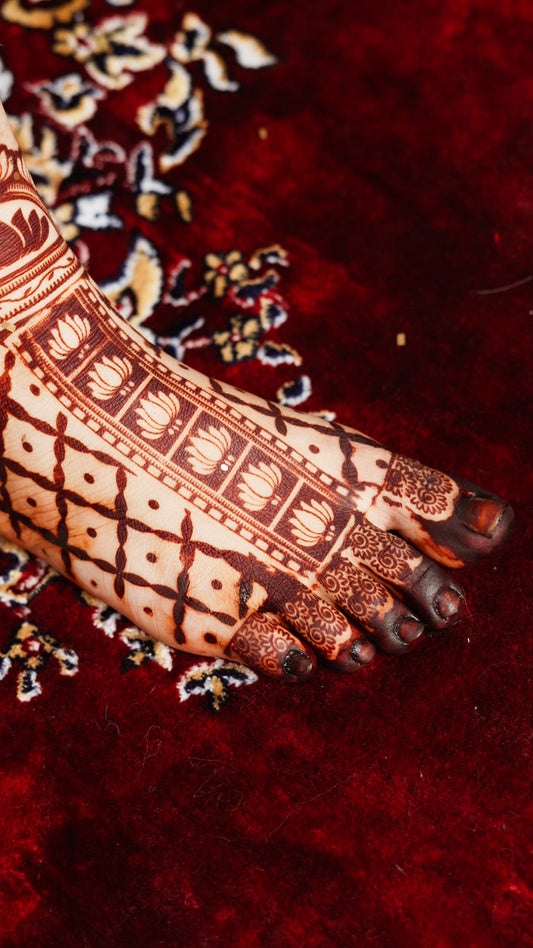 Foot Mehendi Stencil AHBF01