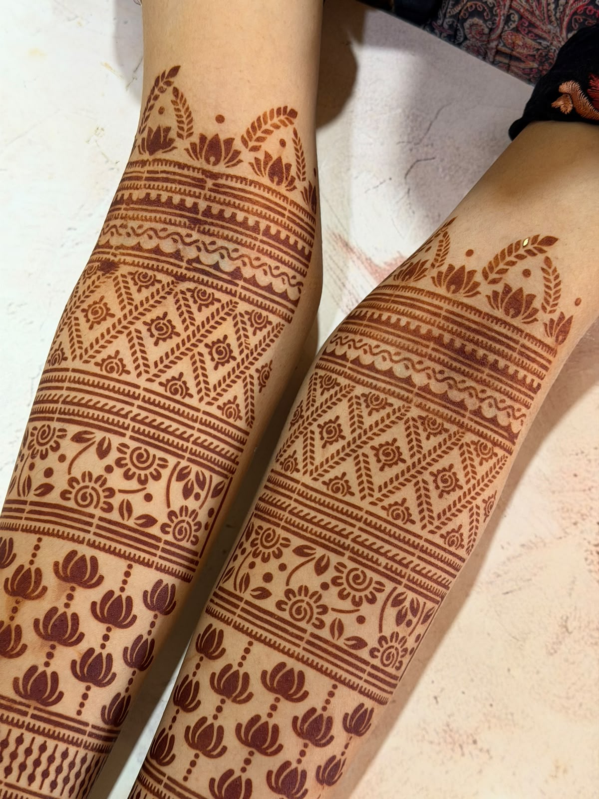 Karwachauth Mehendi Stencil  AHKD07 (SLIM HANDS)